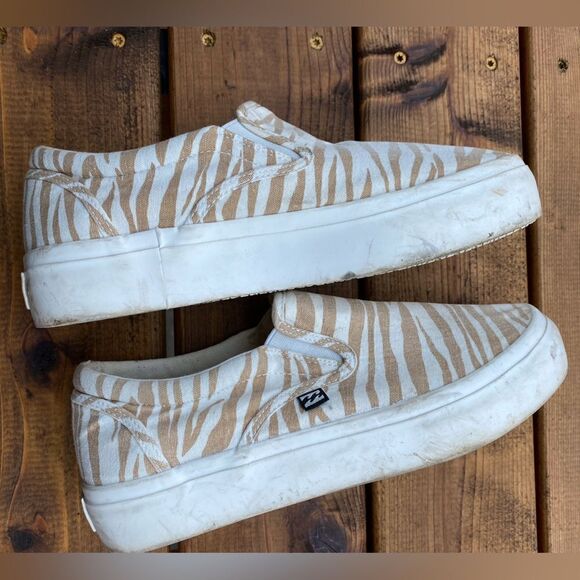Billabong Slip on Shoes - Picture 7 of 9